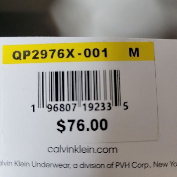 NWT CALVIN KLEIN Black Racerback Tank Top Size Medium - Picture 6 of 7